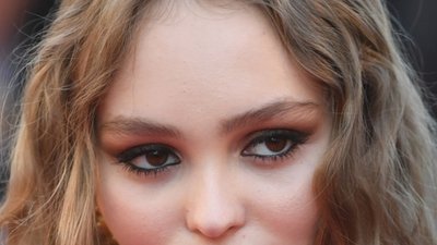 Pomóżcie! Czy to dzieło BŁYSZCZYKA, czy Lily Rose powiekszyła usta? (ZDJĘCIA)