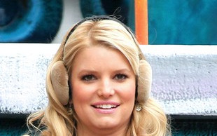 Jessica Simpson zlikwidowała drugi podbródek!