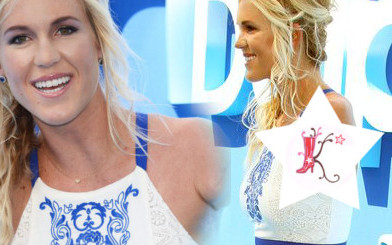 Gdy miała 13 lat, rekin odgryzł jej rękę (FOTO)