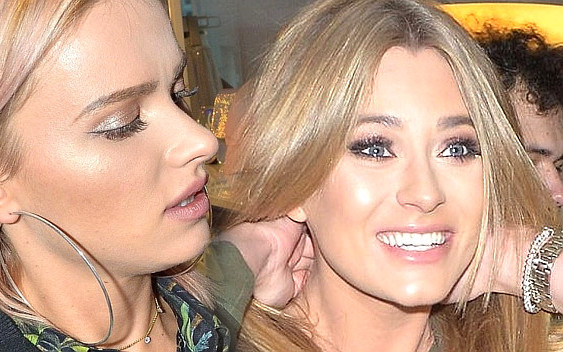 Maffashion vs Zawadzka – która lepiej wyglądała w kozakach za kolano? (FOTO)