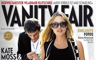 Kate Moss pali mosty
