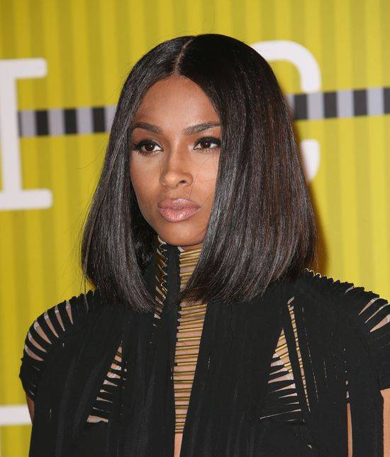 Te same gwiazdy z grzywką i bez grzywki