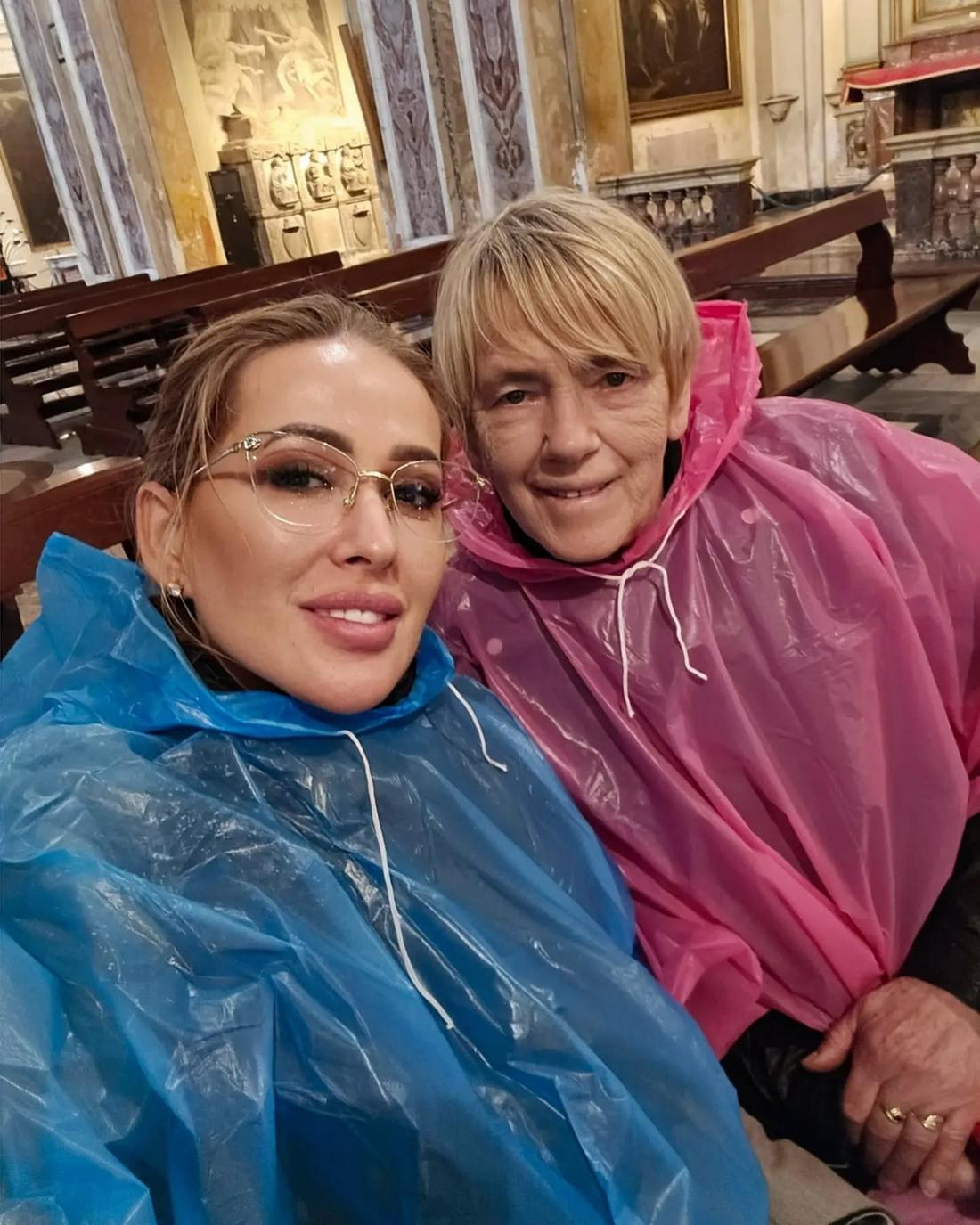 Sylwia Peretti z mamą, fot. Instagram