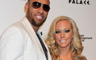 Kendra Wilkinson świętuje urodziny (FOTO)
