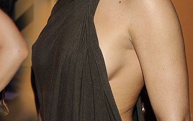 Ona woli bez stanika (FOTO)