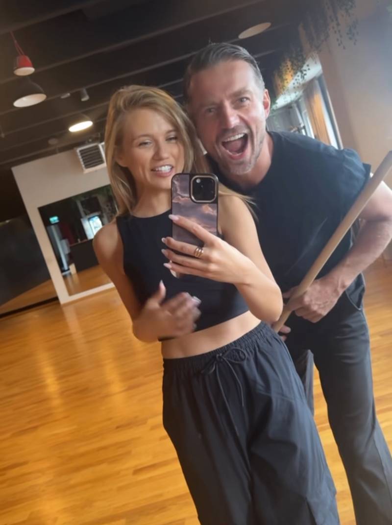 Agnieszka Kaczorowska i Rogacewicz podsycają plotki na treningu do “Tańca z gwiazdami”. “Mam odciśnięte ciało…”
