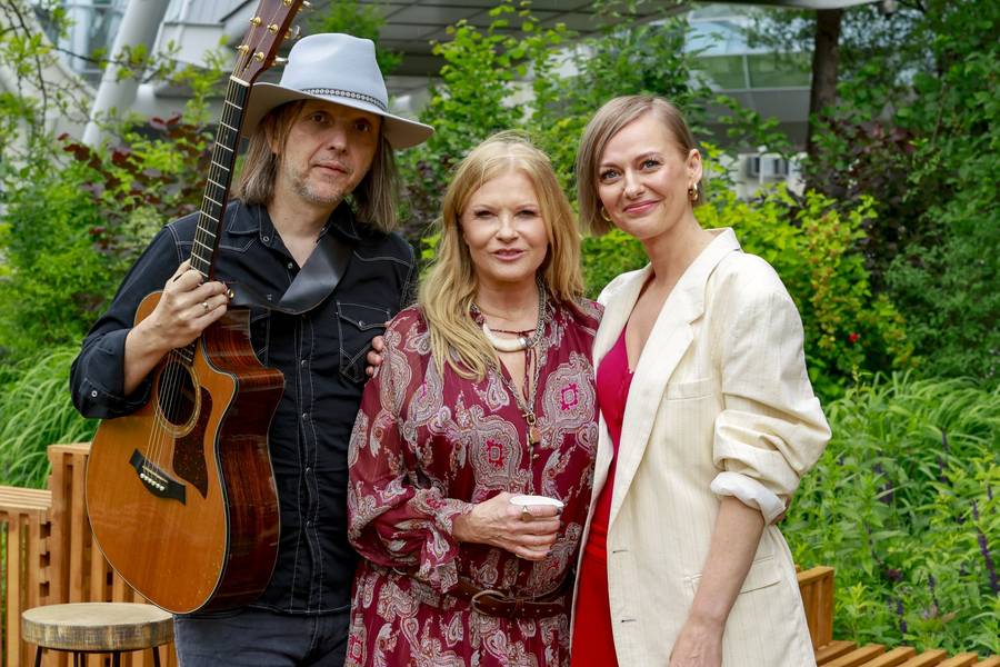 Artystyczny poranek w “Pytanie na Śniadanie”! II wicemiss World Maja Klajda, cała na biało Ilona Ostrowska (FOTO)