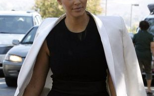 Ile waży Kim Kardshian? (FOTO)