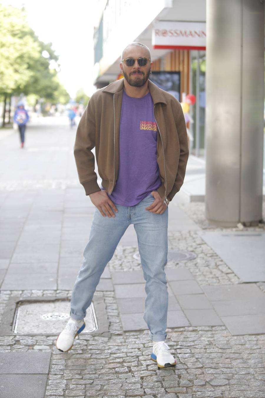 Poranek z “DDTVN”! Sebastian Fabijański obładowany ciuchami, pełna energii Patrycja Markowska (FOTO)