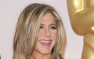 Jennifer Aniston kusiła na Oscarach (FOTO)