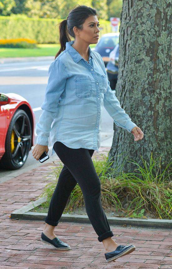 Styl ciężarnej Kourtney Kardashian