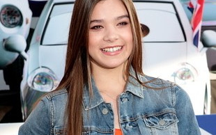 Hailee Steinfeld dla Miu Miu (FOTO)