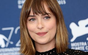 Dakota Johnson dała ciała na festiwalu w Wenecji? (FOTO)