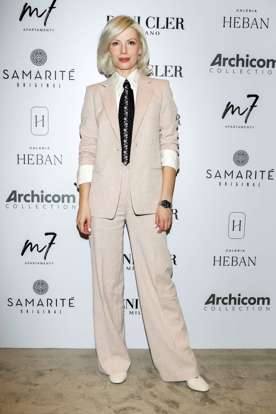 Wiosenne stylizacje gwiazd na Akademii Deni Cler. W tym sezonie garnitury rządzą! (FOTO)