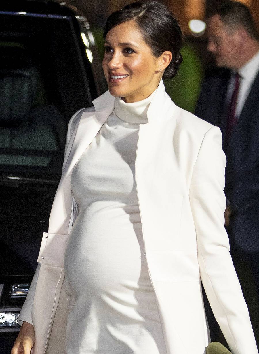Księżna Meghan wygląda jakby miała zaraz URODZIĆ (ZDJĘCIA)