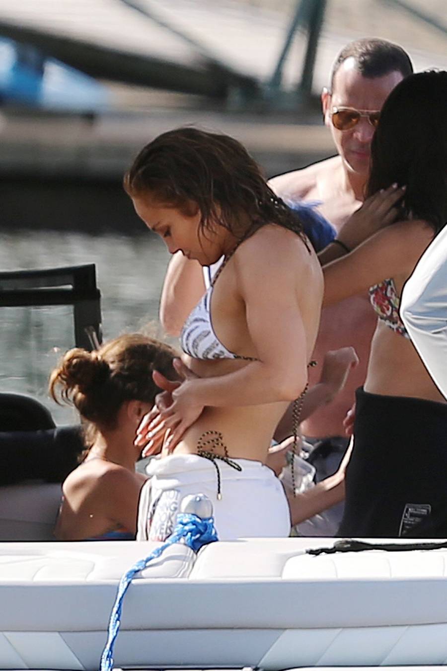 Jennifer Lopez kończy 49 lat