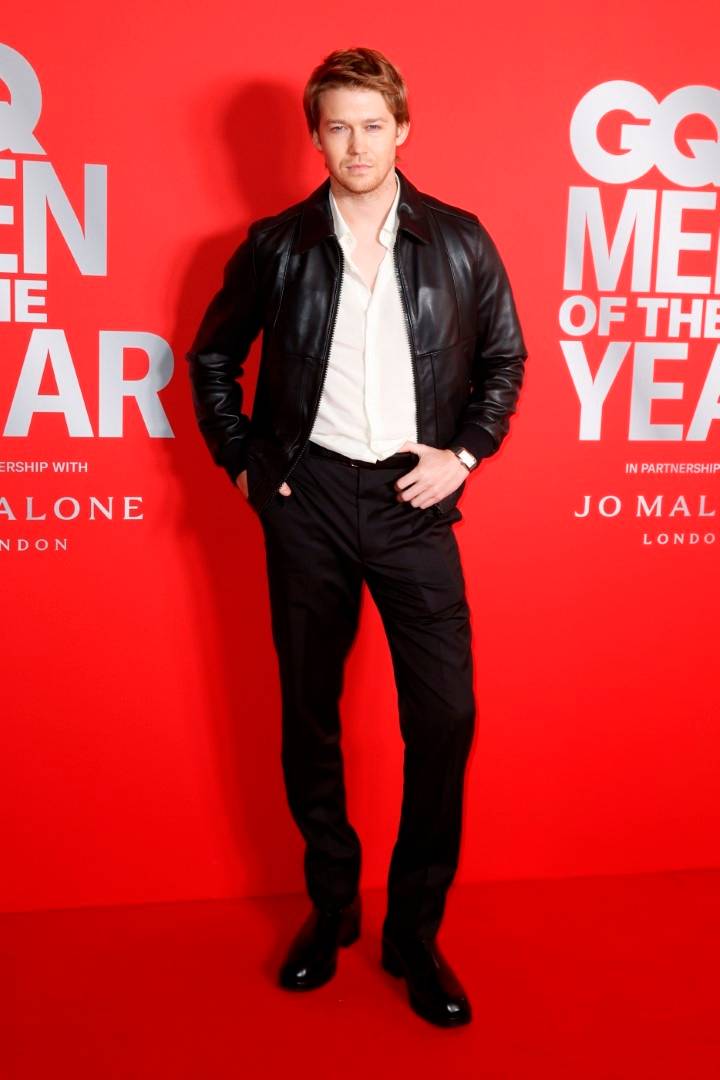 Brytyjska edycja gali GQ Mężczyźni Roku 2024: Nicole Kidman wtopiła się w ściankę, Jude Law w za dużych spodniach, Bella Ramsey