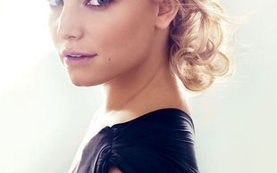 Kto chwali się zgrabną figurą? (FOTO)