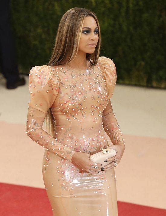 Surogatka, która urodziła Blue Ivy, chce ODZYSKAĆ córkę!