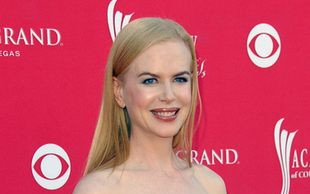 Nicole Kidman pokazuje brzuszek (FOTO)