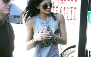 Co się stało z włosami Kylie Jenner? (FOTO)