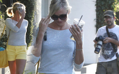 Cameron Diaz osaczona przez paparazzi(FOTO)