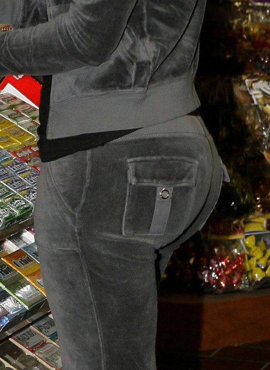 Jak rosła pupa Kim Kardashian?