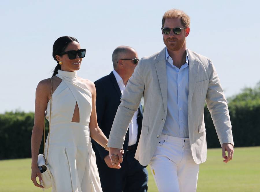 Brutalny atak Vanity Fair na księcia Harry’ego i Meghan: “Nie mieli pomysłu na siebie”