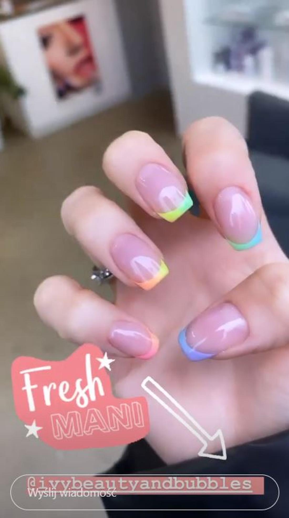 Marina Łuczenko-Szczęsna pokazała nową stylizację paznokci - ładna? Marina Łuczenko-Szczęsna pokazała nowe paznokcie.