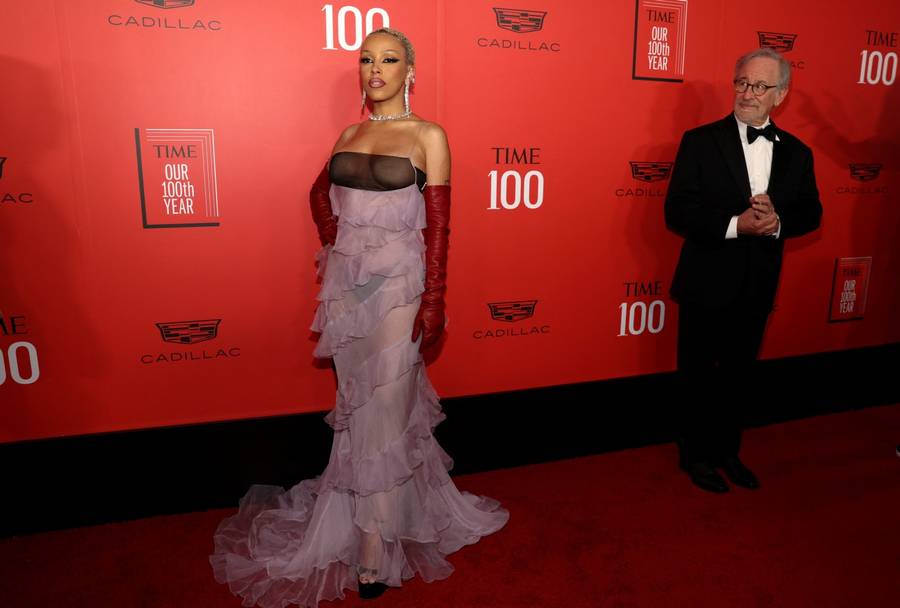 Znani i lubiani na gali magazynu “Time”: Kim Kardashian, Salma Hayek, Drew Barrymore, Austin Butler, Jennifer Coolidge, Doja Cat