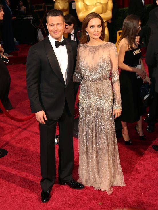 Historyczne kreacje z gali rozdania Oscarów! Angelina Jolie, Jennifer Aniston, Jane Fonda…