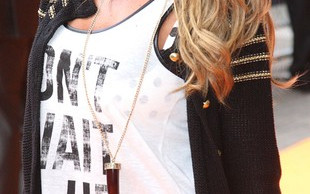 Katie Price dumnie pokazuje dzieci (FOTO)