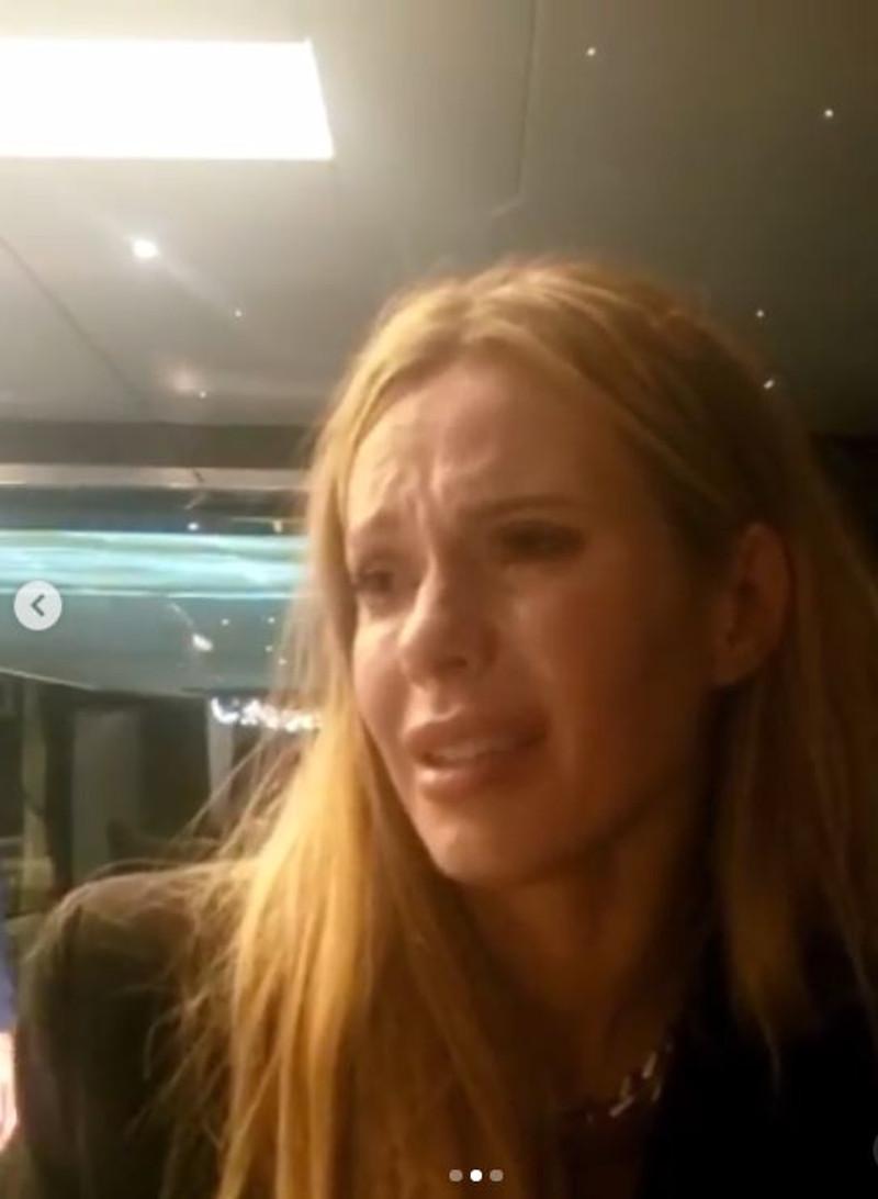 Szlochająca Doda przeżywa zakończenie zakończenie zdjęć do filmu. 