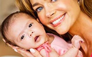 Denise Richards pokazała adoptowaną córeczkę (FOTO)
