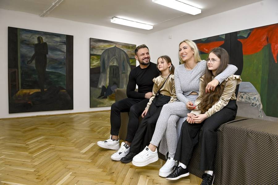 Wyjątkowy gest Pawła Trybały! Zobaczcie jaką niespodziankę na Dzień Kobiet przygotował dla Elizy i córeczek (FOTO)