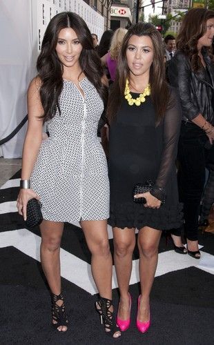 kourtney-kardashian-R1