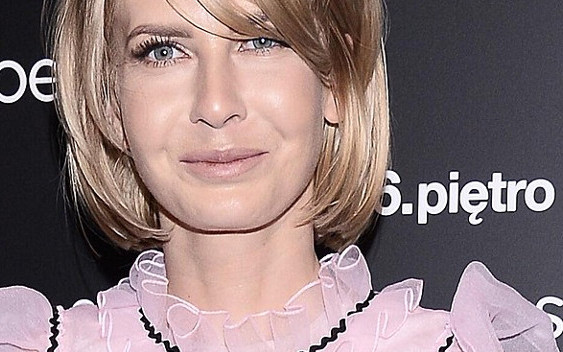 Edyta Pazura cała w falbankach (ZDJĘCIA)