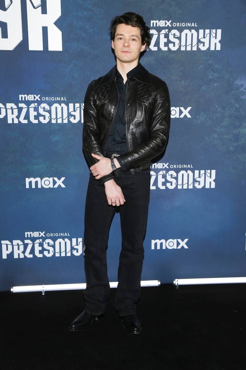 Uroczysta premiera serialu “Przesmyk”. Gwiazdą wieczoru – Lena Góra w srebrnej sukni do ziemi