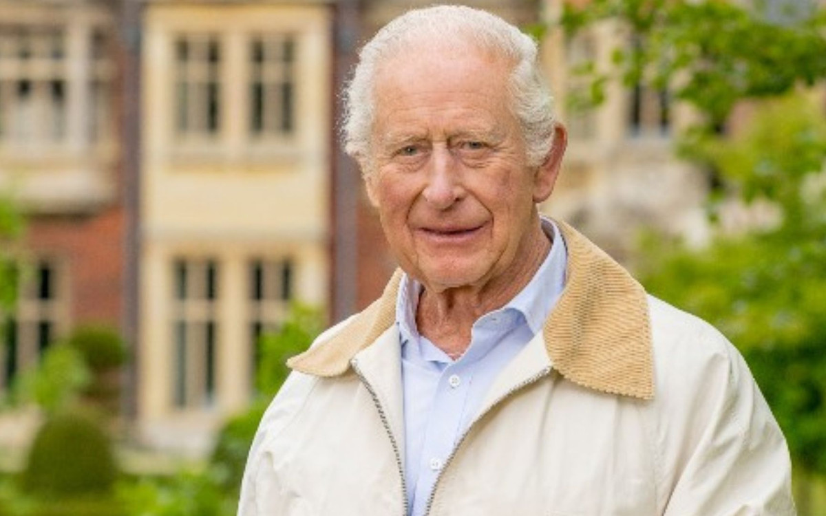 Nieślubny syn Karola i Camilli dał o sobie znać. Ale jest podobny do Króla!