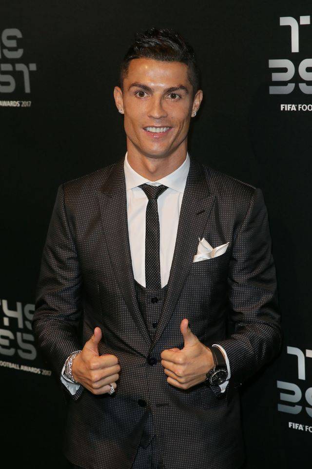 Georgina Rodriguez z Cristiano Ronaldo – najlepszym piłkarzem FIFA (ZDJĘCIA)