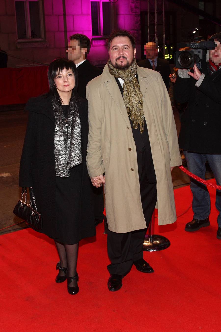 Dariusz Gnatowski z żoną na czerwonym dywanie