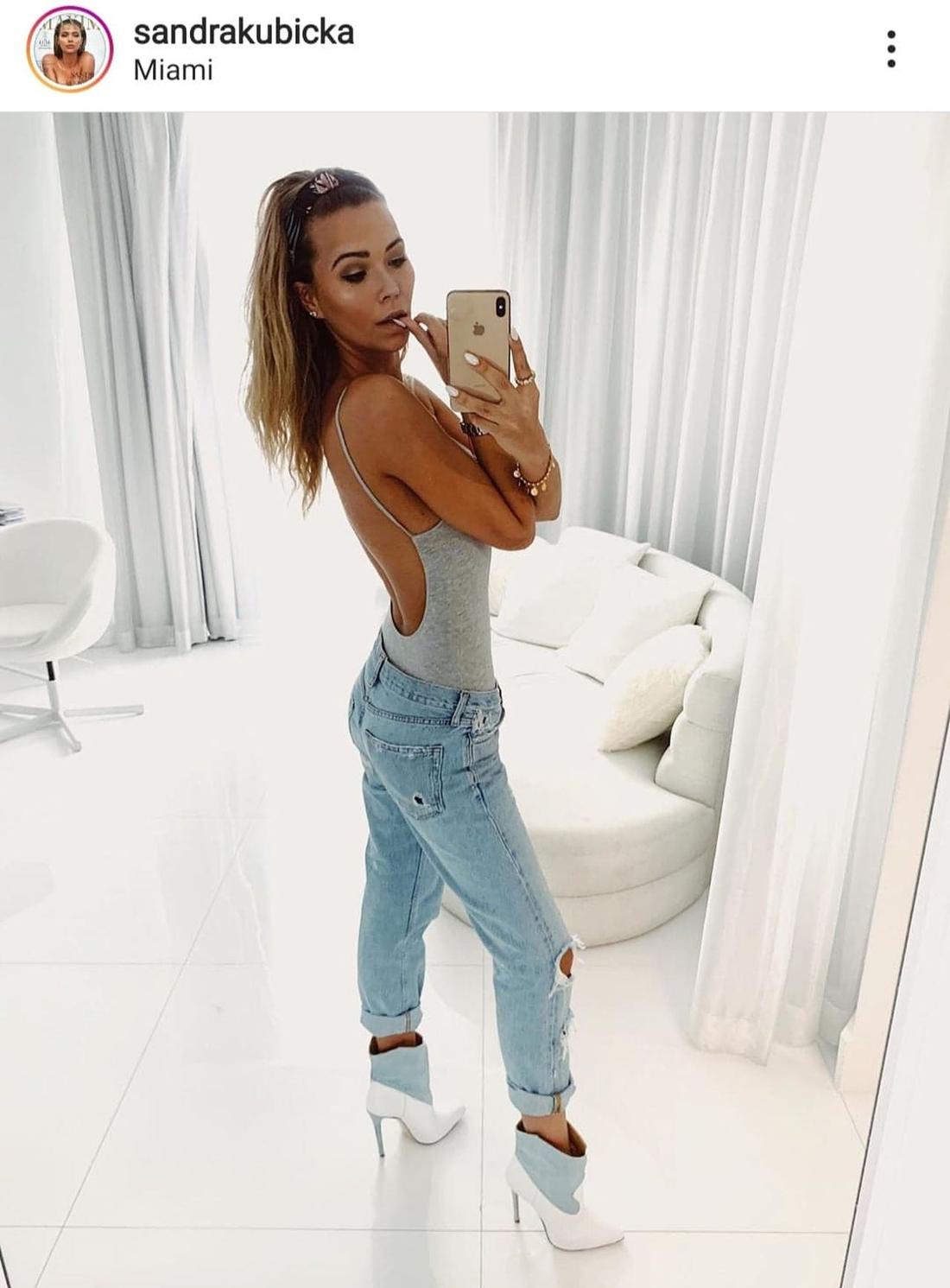 Sandra Kubicka w body i jeansach