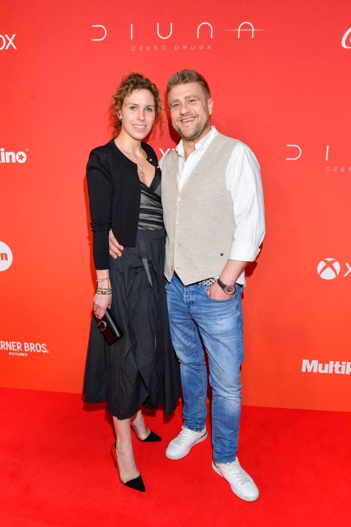 Premiera “Diuny 2”: Martyna Kaczmarek o krok od wpadki, Natalia Janoszek walczy o uwagę, Monika Goździalska w moro