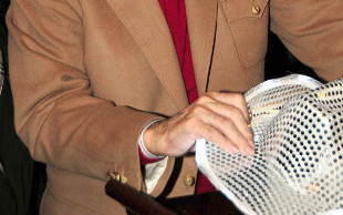 Grypa jest bardzo groźna. Przekonał się o tym Burt Reynolds