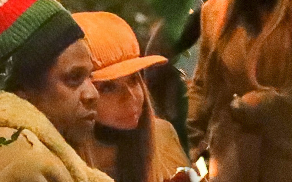 Beyonce i Jay-z mieli wychodne. Przyłapani w restauracji z przyjaciółmi (ZDJĘCIA)