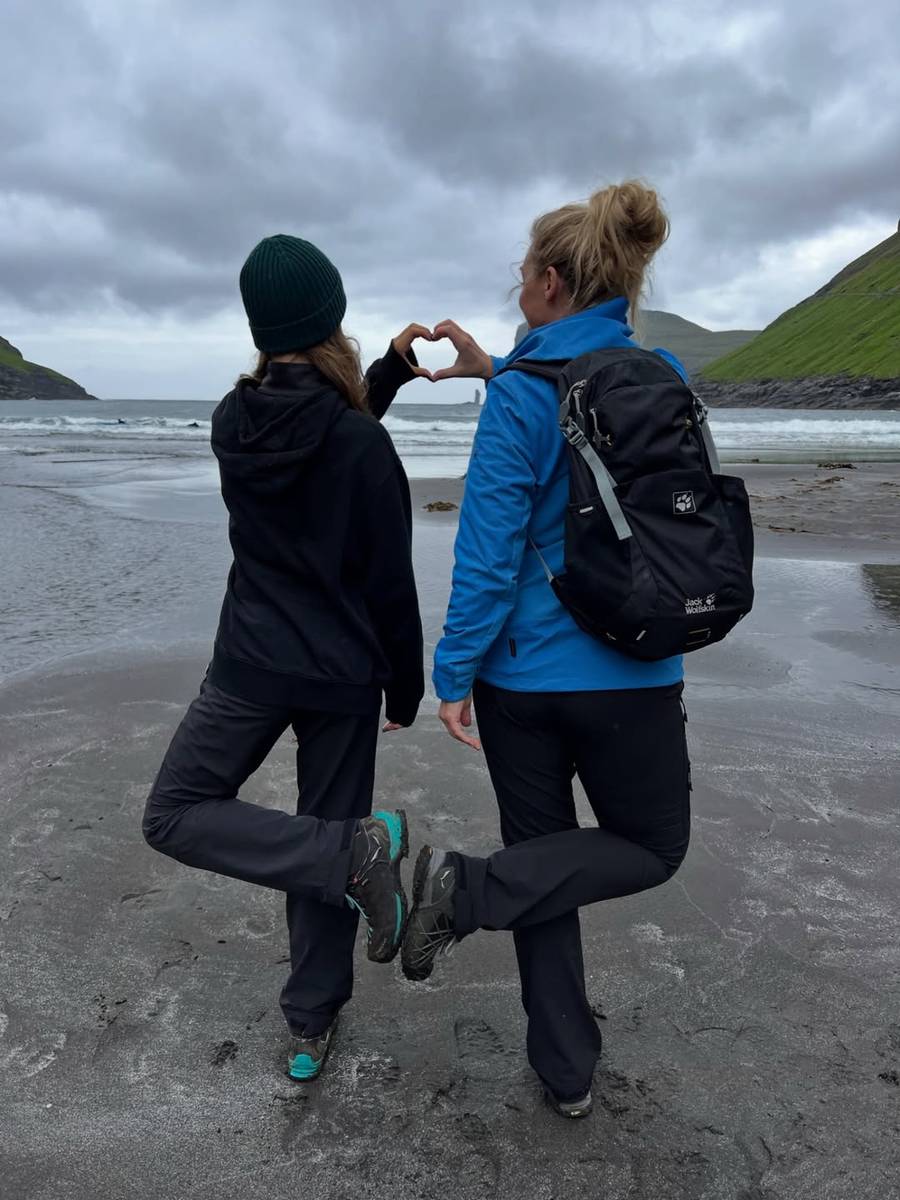 Martyna Wojciechowska na zdjęciu z dorosłą córką. Marysia to kopia mamy