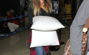 Jak wygląda Khloe Kardashian zaraz po przebudzeniu? (FOTO)