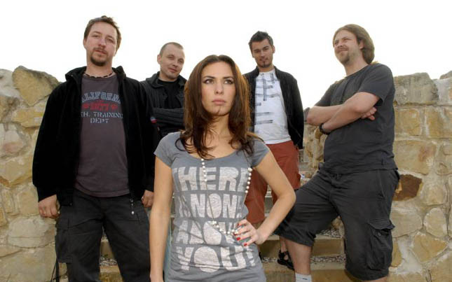 Kashmir podbija Poplistę