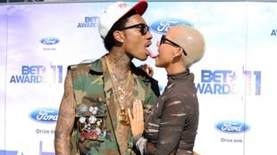 Amber Rose uwielbia pocałunki z języczkiem (FOTO)