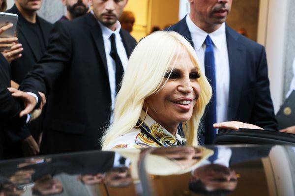 Straszyli, że po 60. jej twarz się rozsypie!